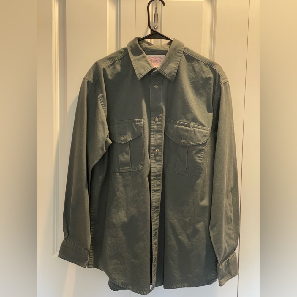 Filson canvas shirt. Size L.